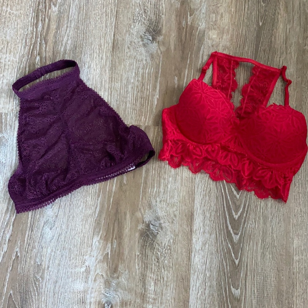 Bundle of 2 medium lace bralettes from Pink and Victoria’s Secret. Like new